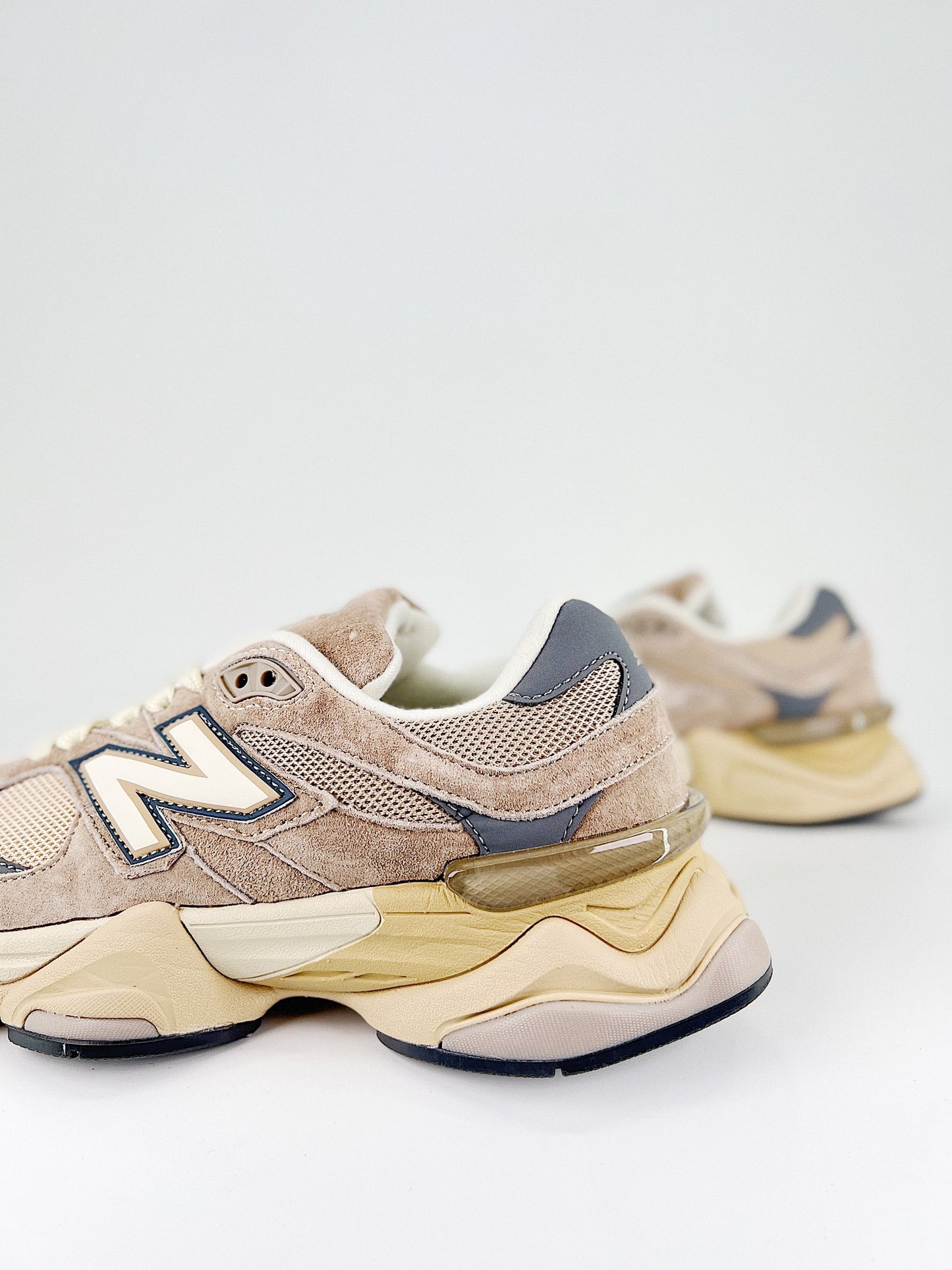 New Balance 9060 Driftwood