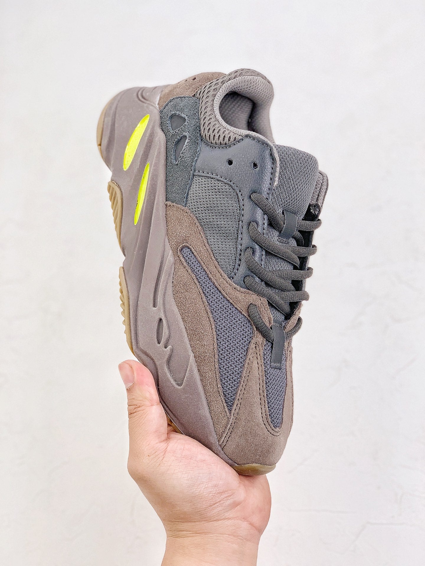 Adidas Yeezy Boost 700 Mauve