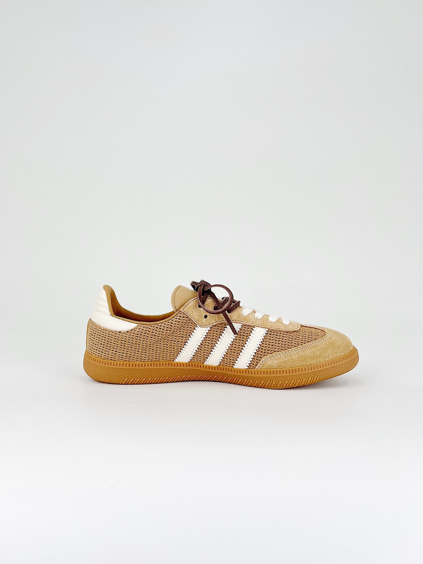 ﻿Adidas Originals Samba Beige