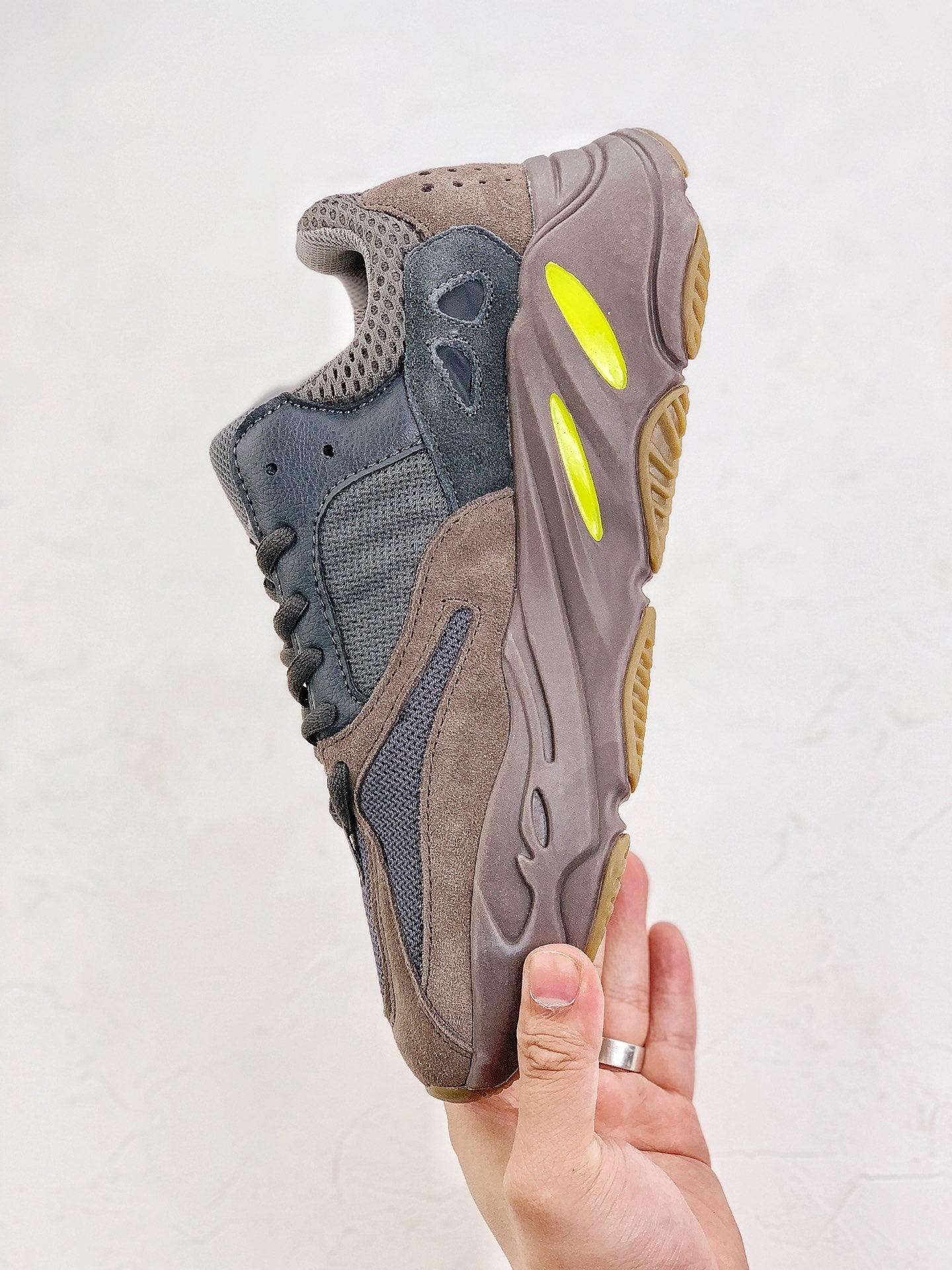 Adidas Yeezy Boost 700 Mauve