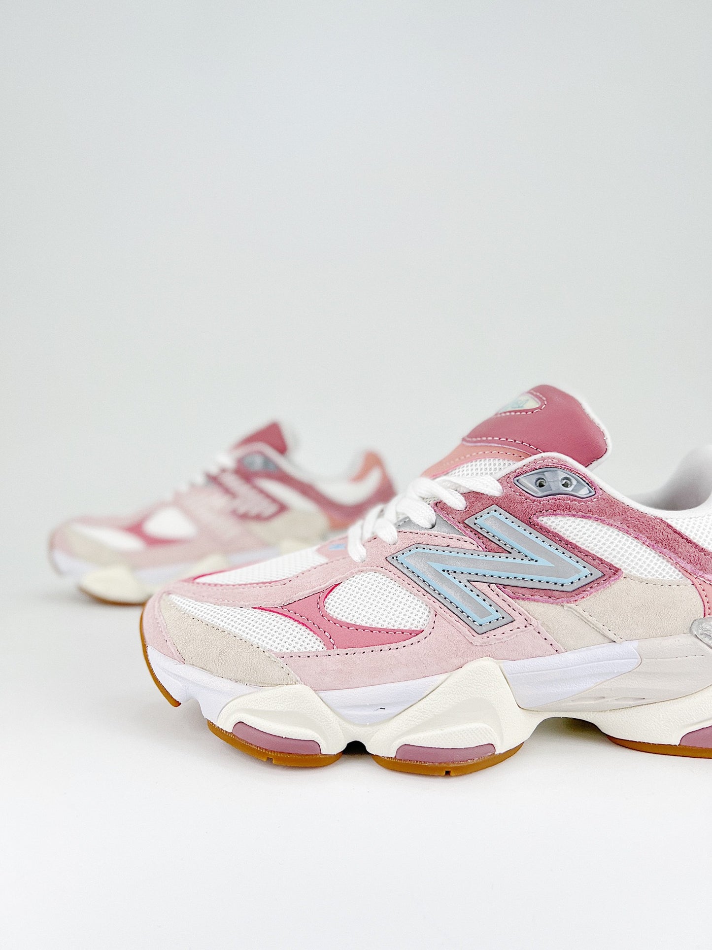 New Balance 9060 Rose Pink