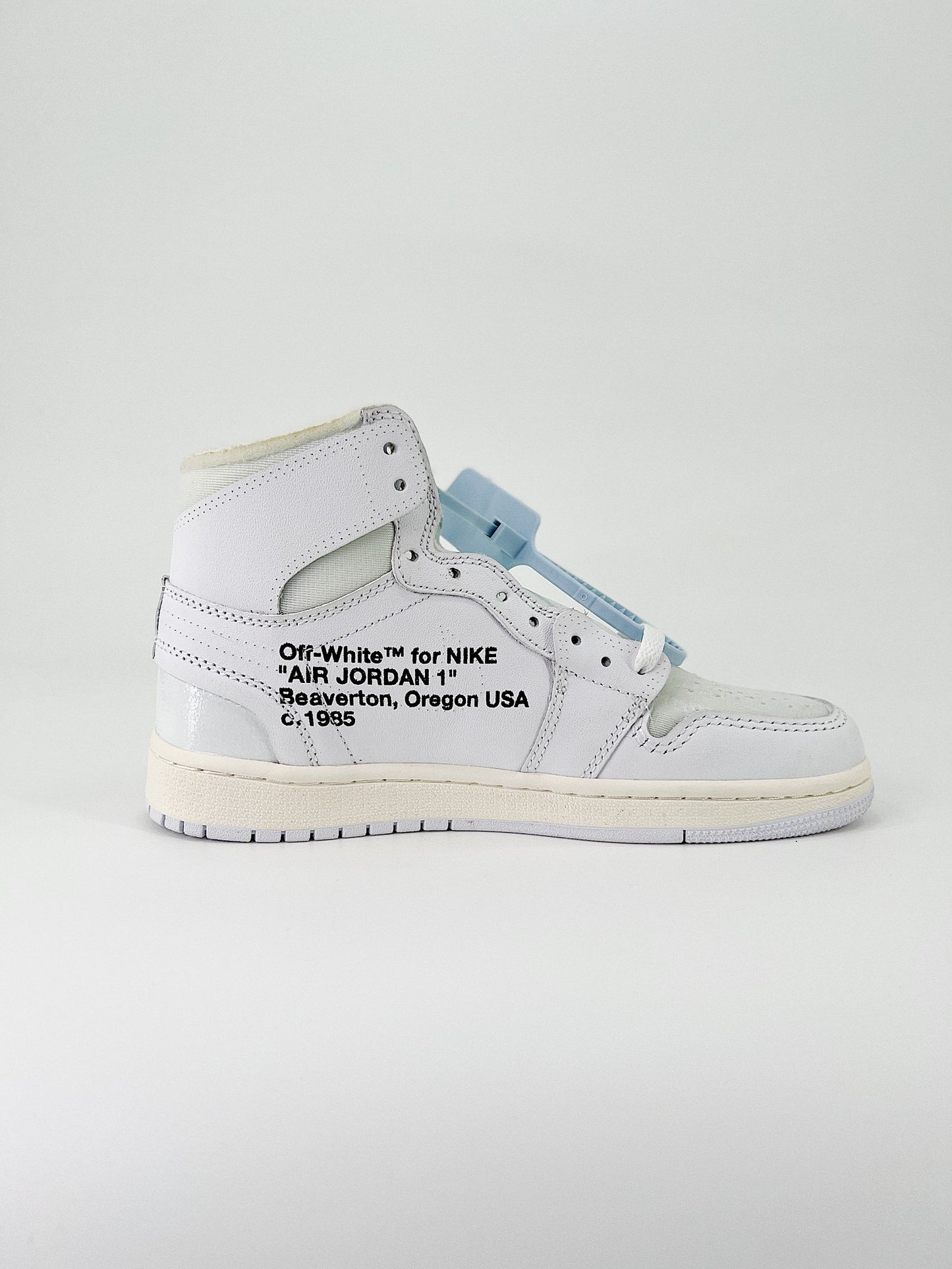 Nike Air Jordan 1 Retro High Off-White White UNC