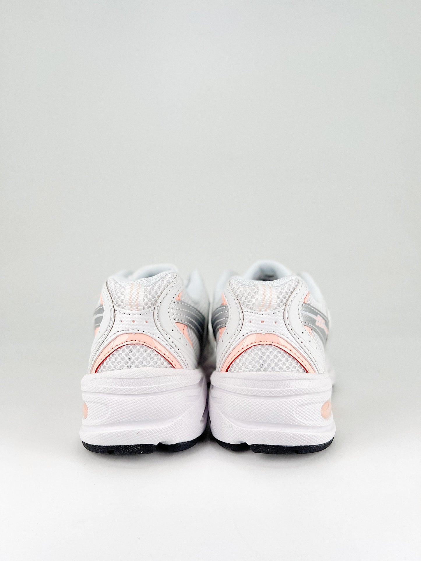 New Balance 530 White Pink