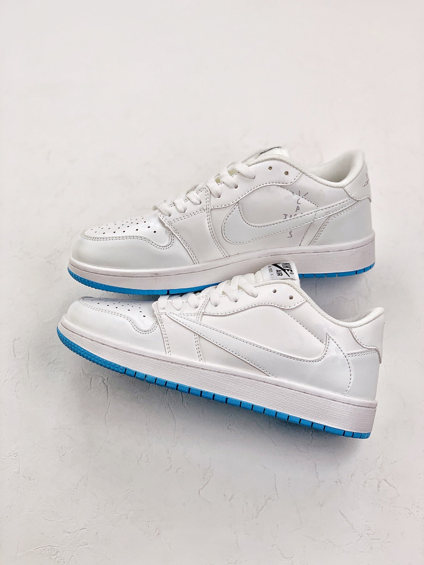 Nike Air Jordan 1 Low Travis Scott White Blue