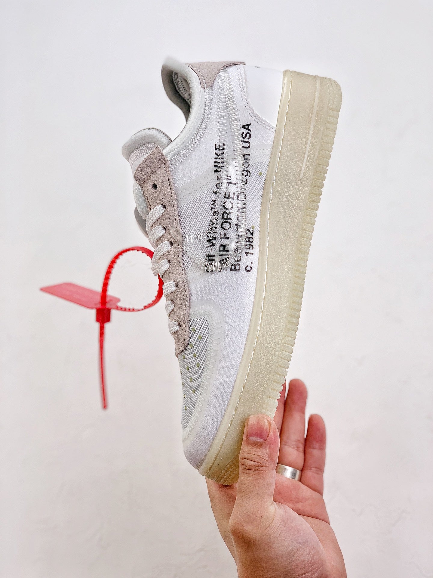 ﻿Nike Air Force 1 Low Off-White Logo