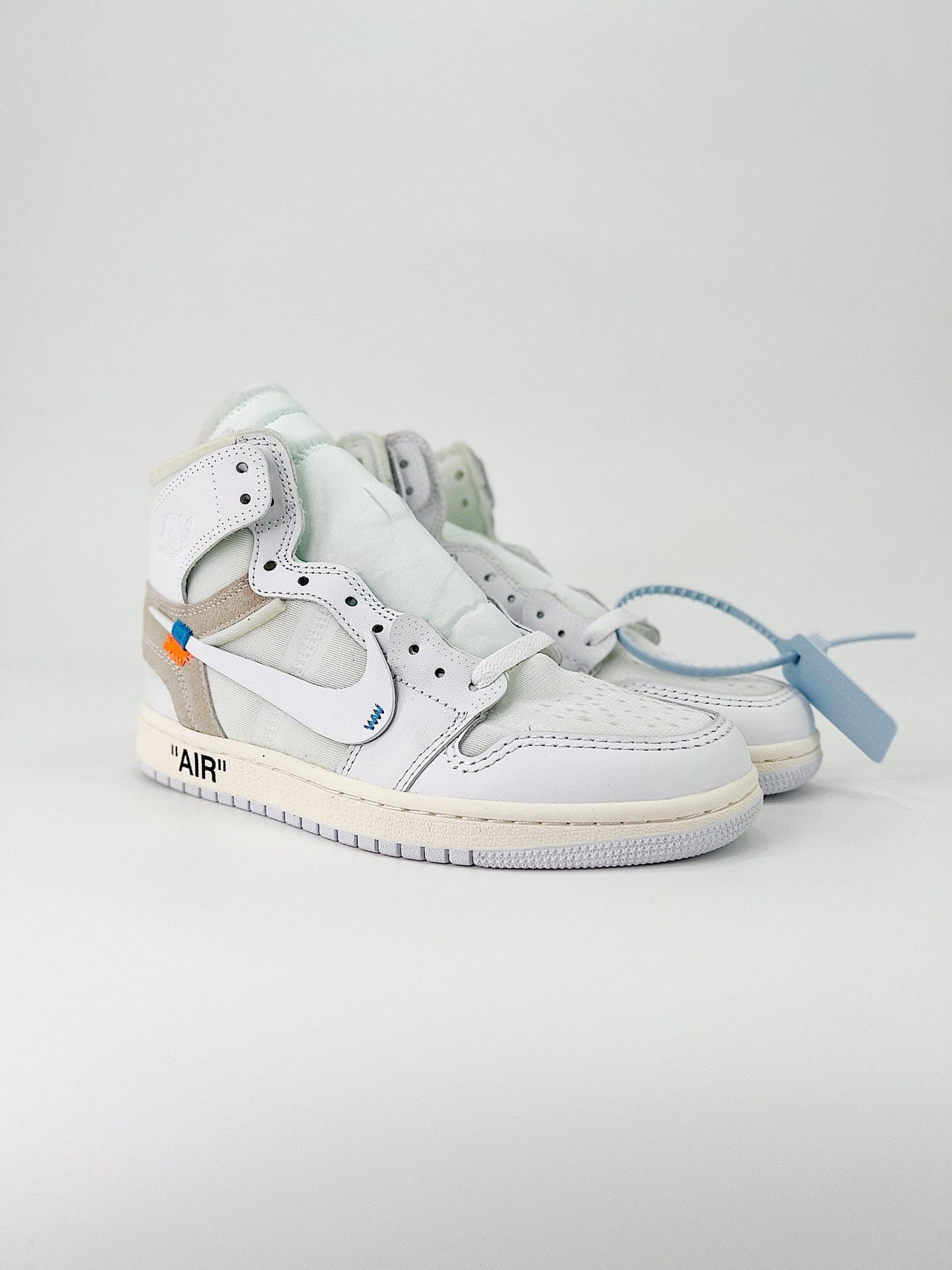 Nike Air Jordan 1 Retro High Off-White White UNC