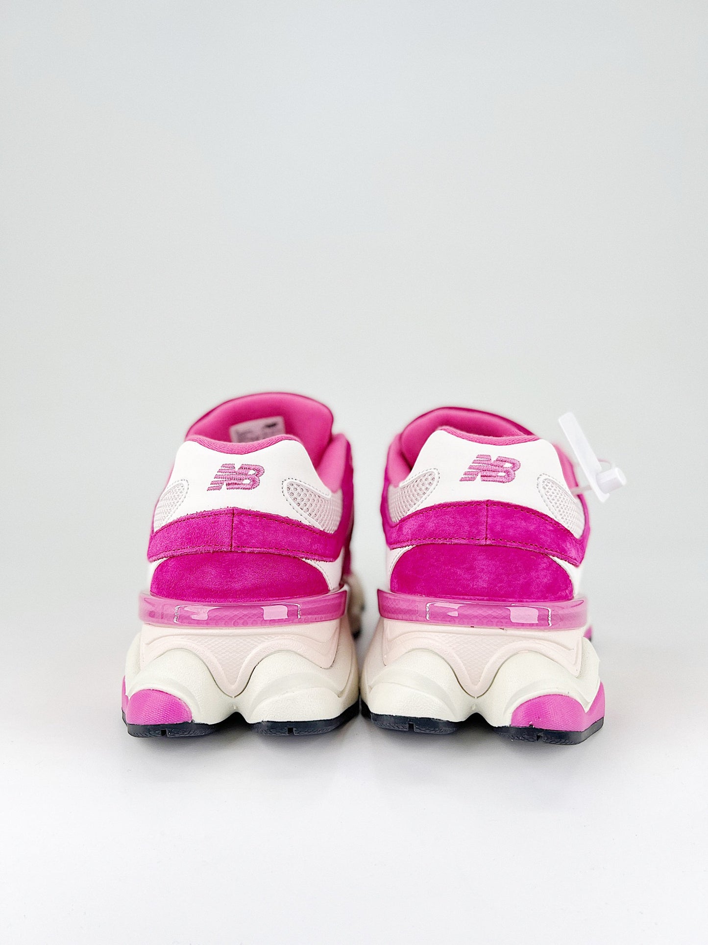 New Balance 9060 Fuchsia Pink