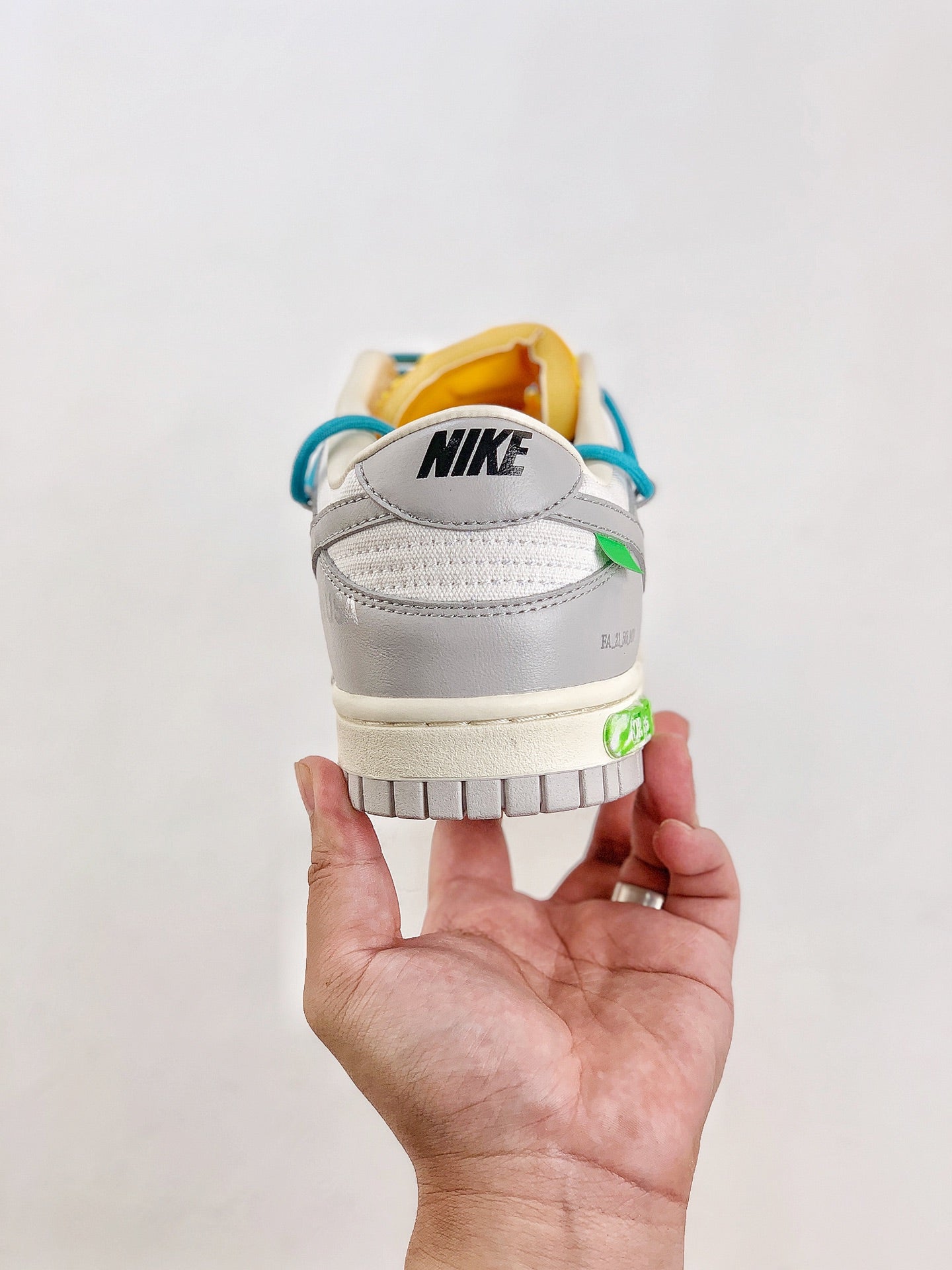 Nike Dunk Low Off-White Lot 7