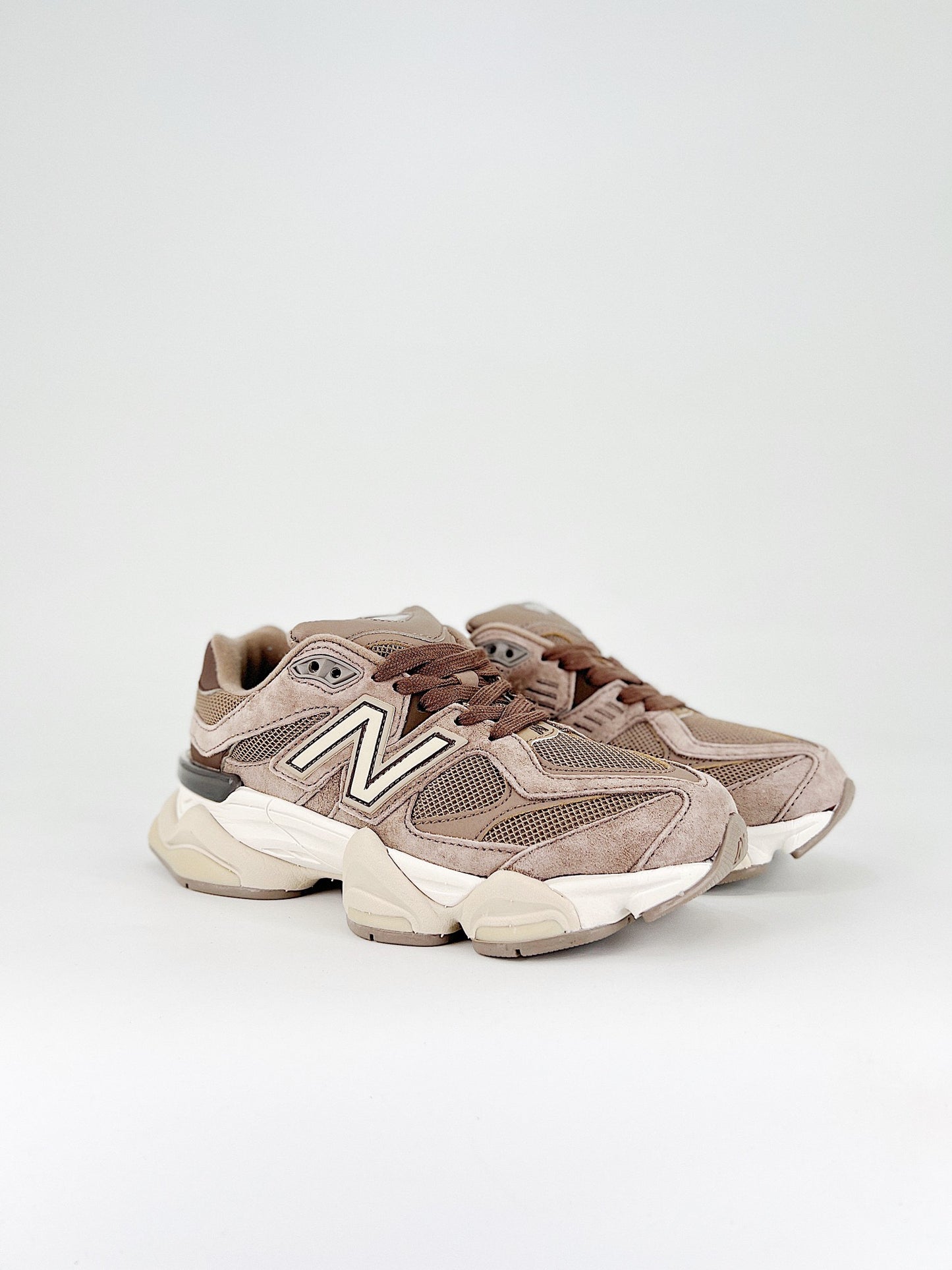 New Balance 9060 Mushroom