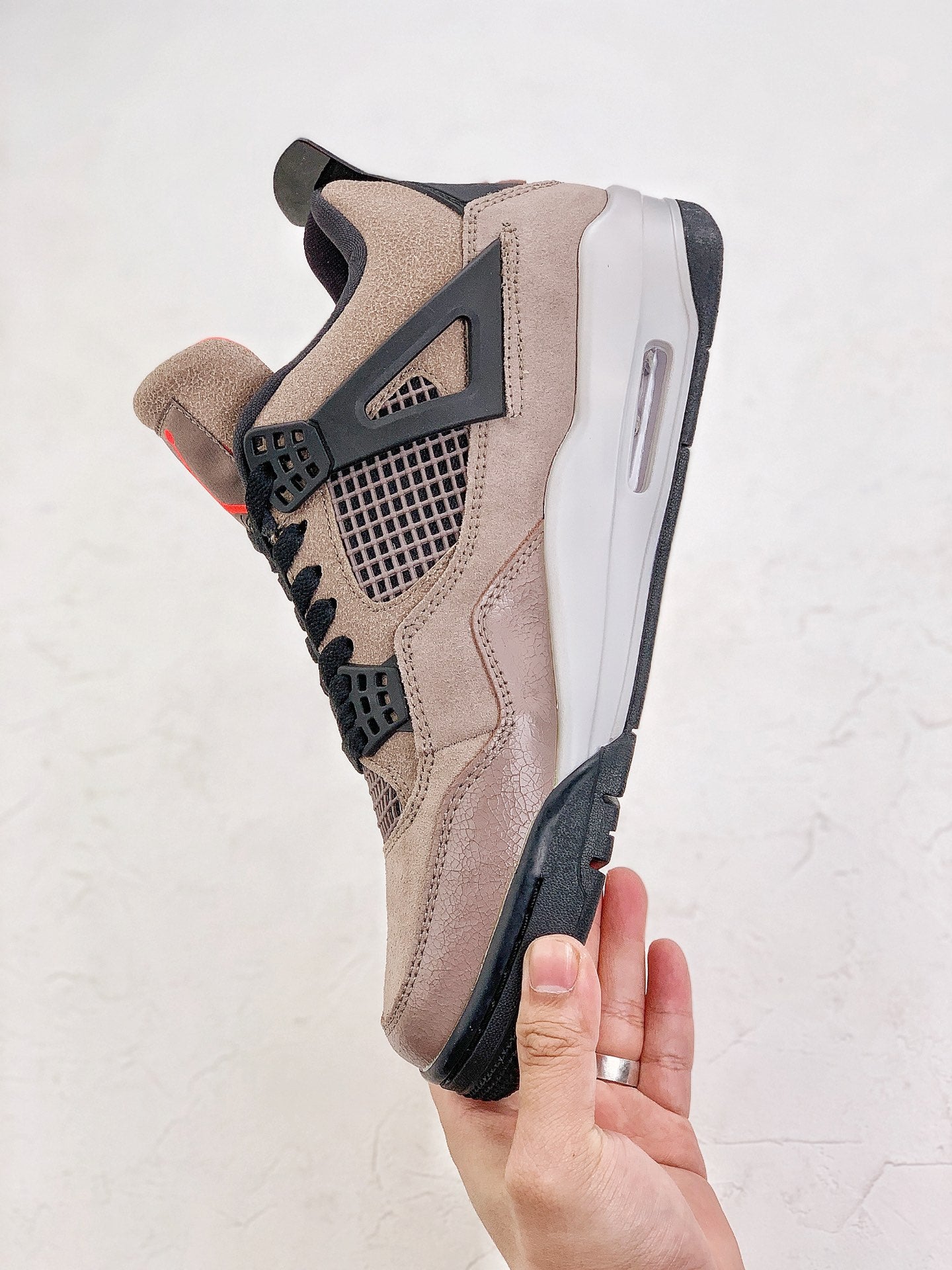 Nike Air Jordan 4 Retro Taupe Haze