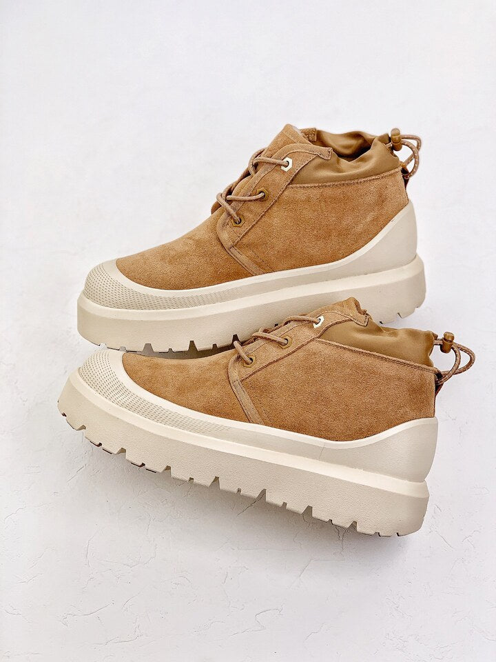 UGG Neumel Chestnut Beige