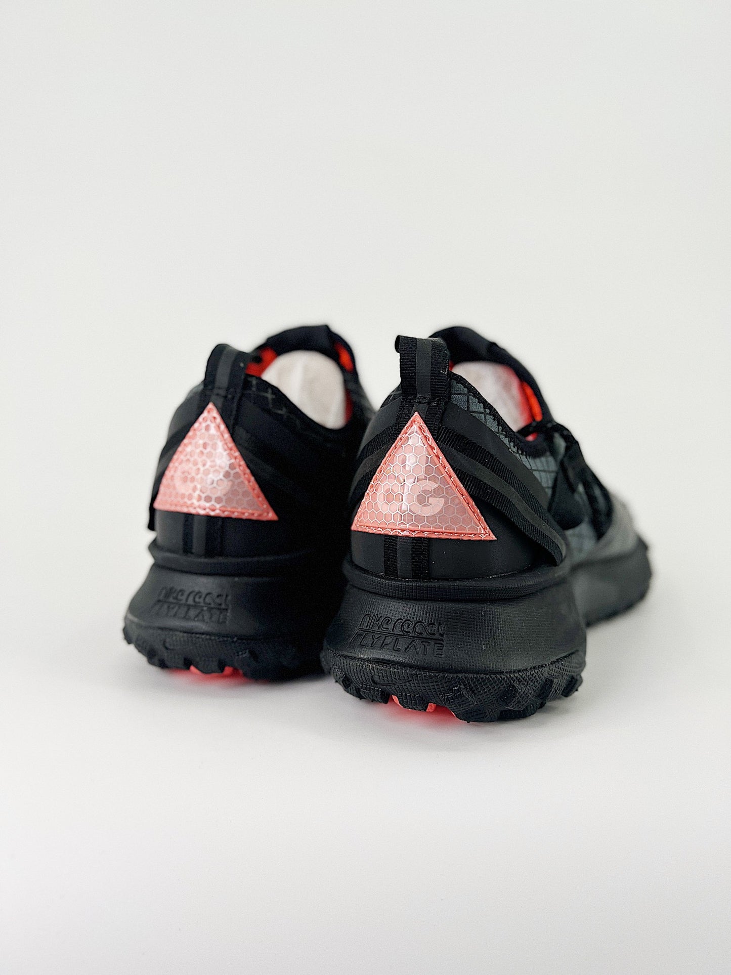 Nike ACG Mountain Fly Dark Grey