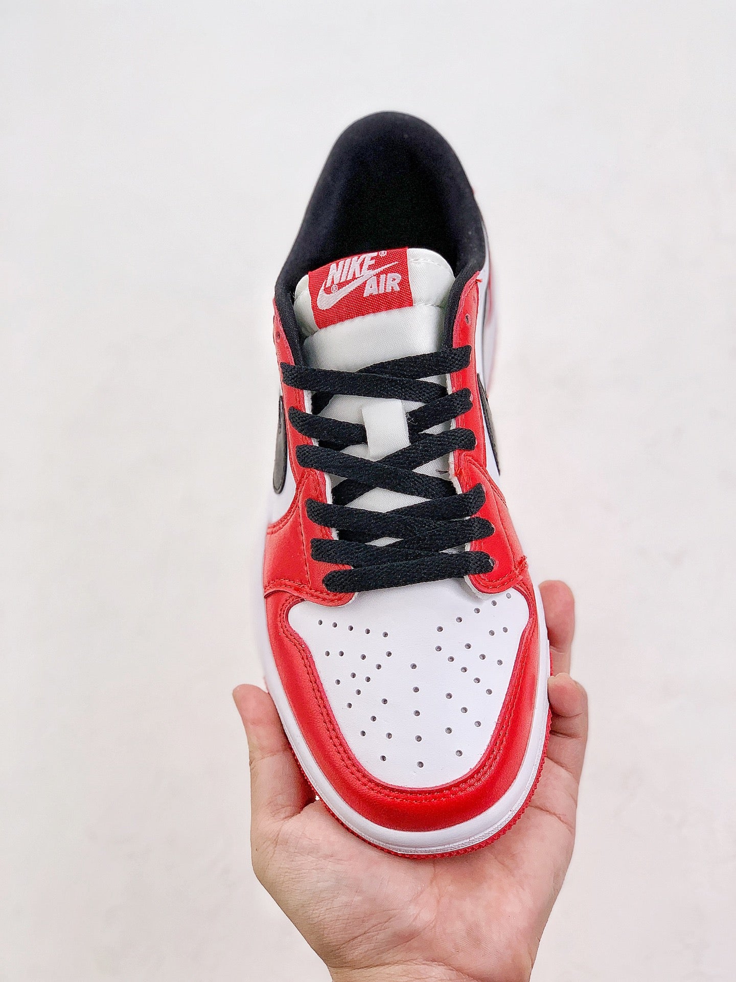 Nike Air Jordan 1 Low Chicago