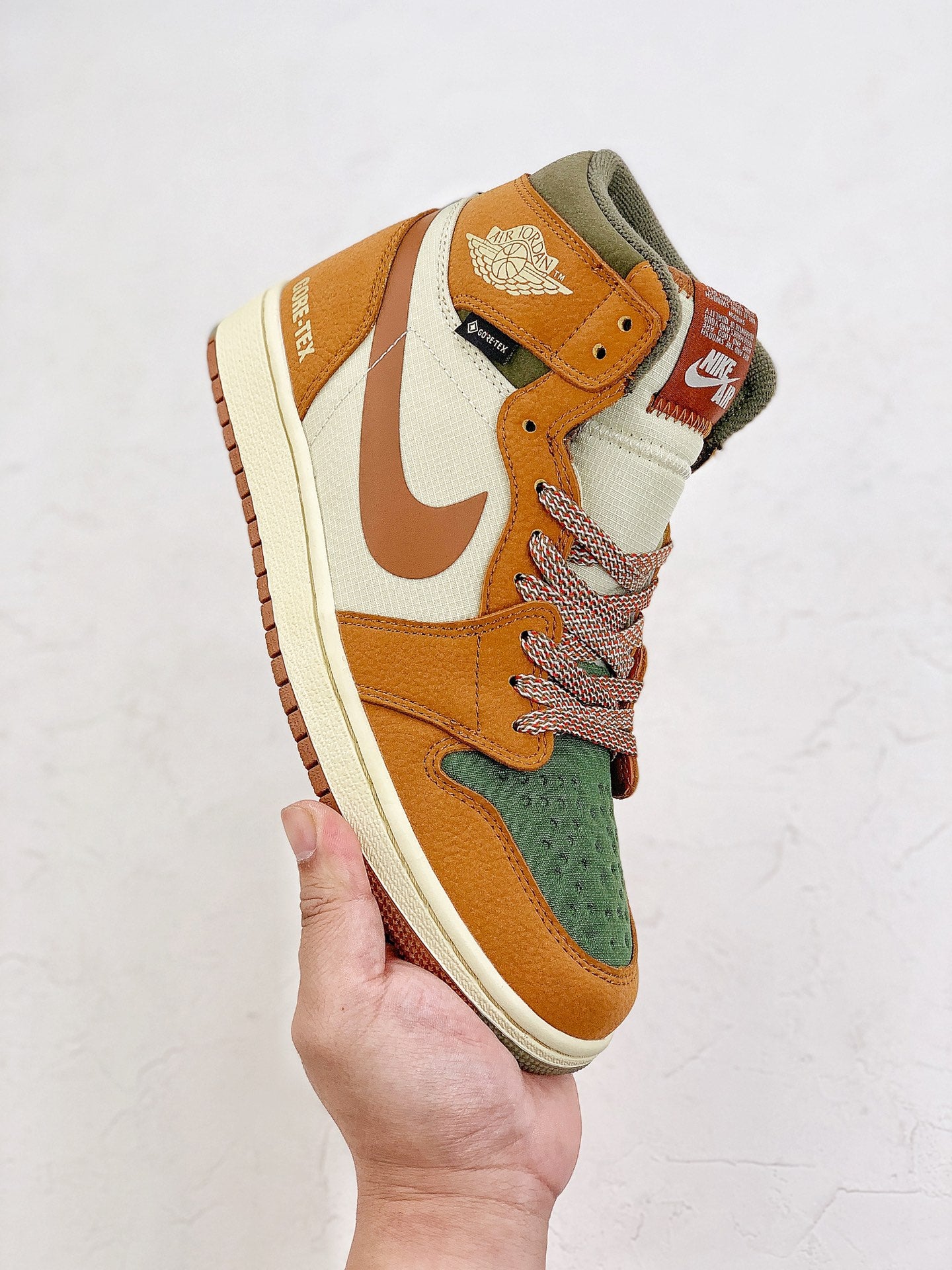 Nike Air Jordan 1 Element Gore-Tex Tan Oliva