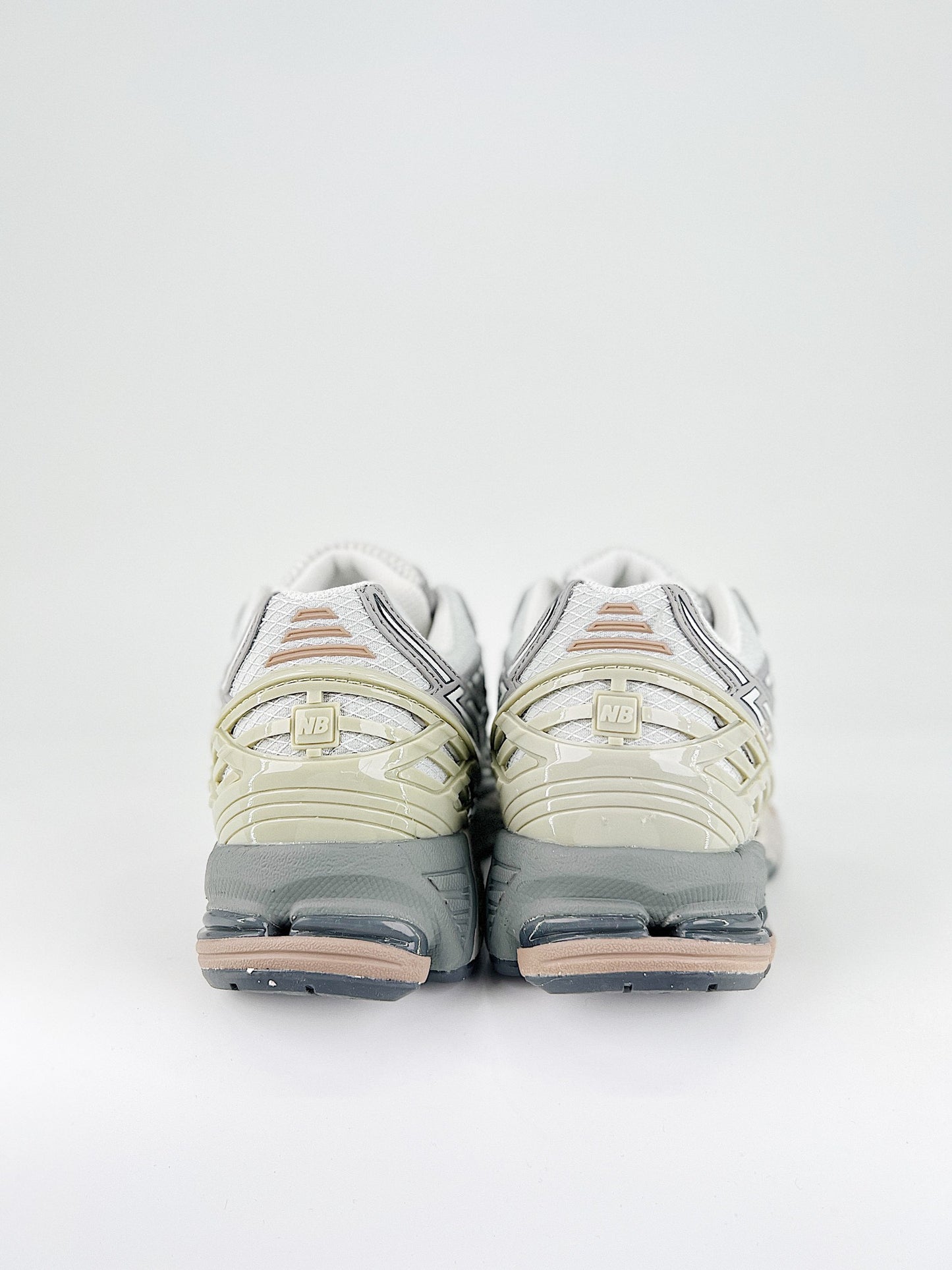 New Balance 1906 Team Away Grey