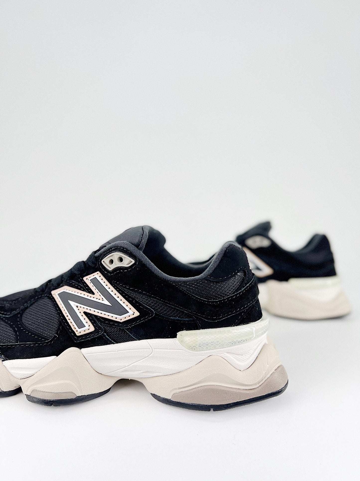 New Balance 9060 Beauty Youth