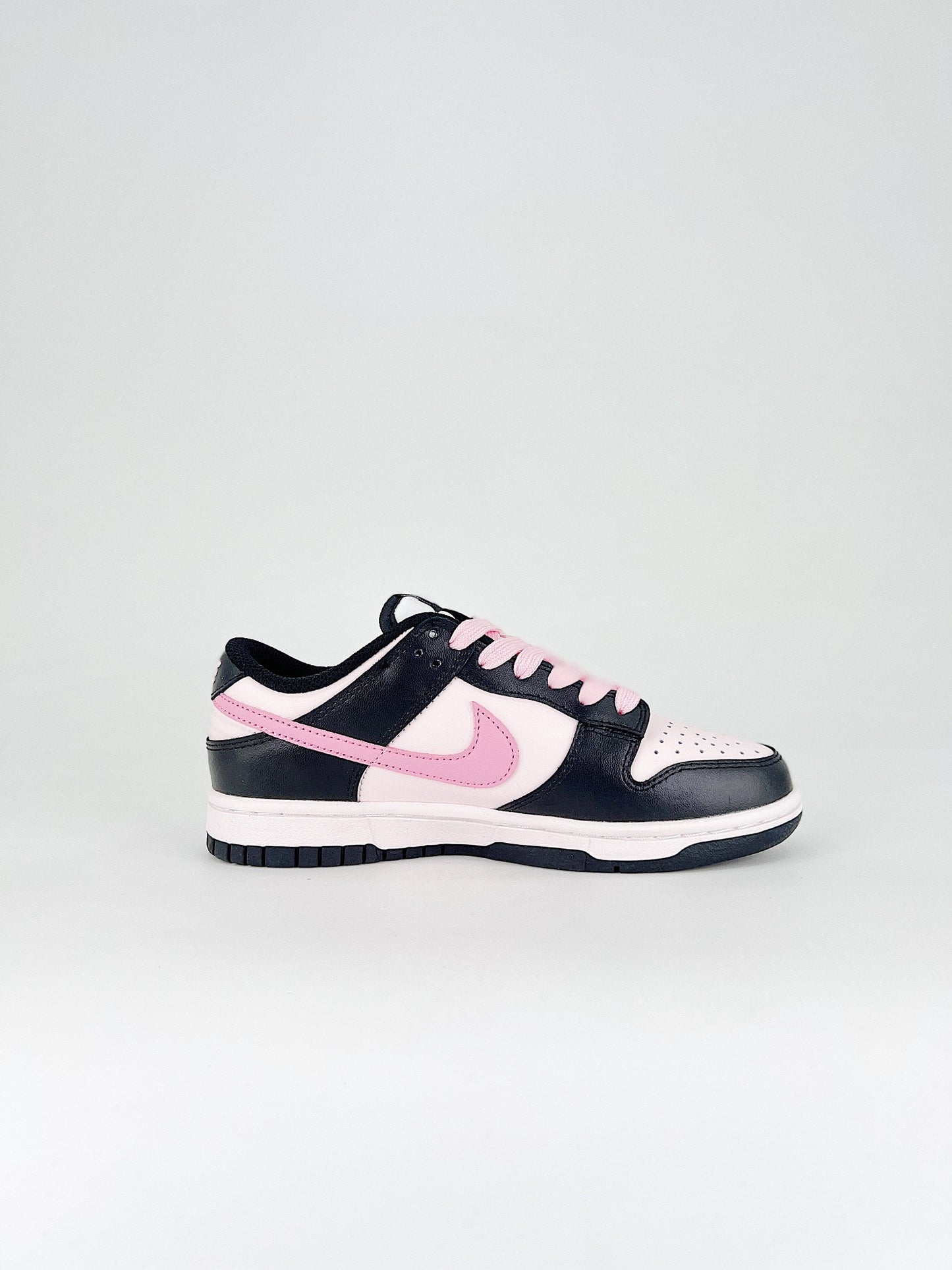 Nike Dunk SB Low Pink Panda