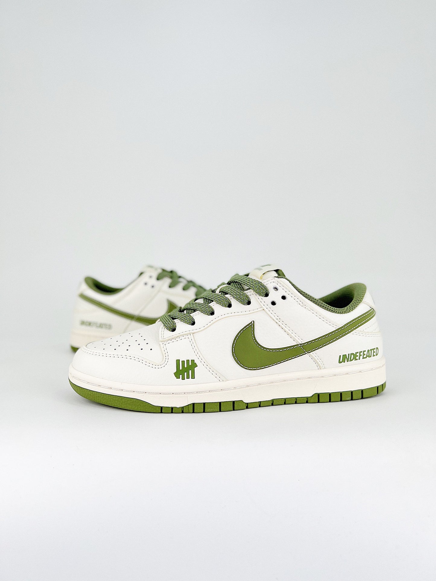 Nike SB Dunk Low UNDEFEATED Olive