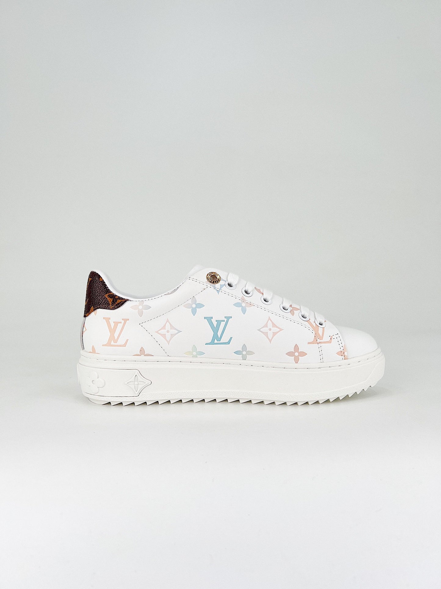 Louis Vuitton Time Out Low White LV