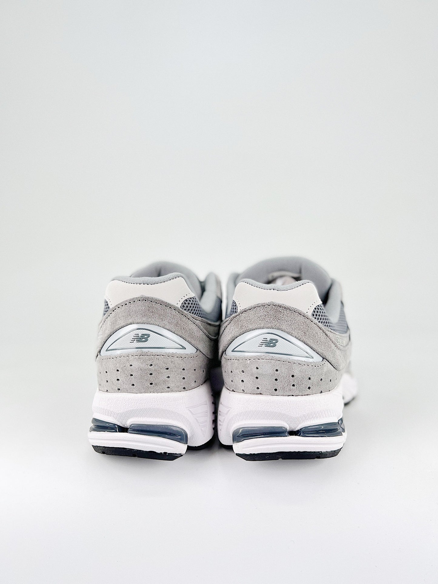 New Balance 2002R Protection Pack Mid Grey