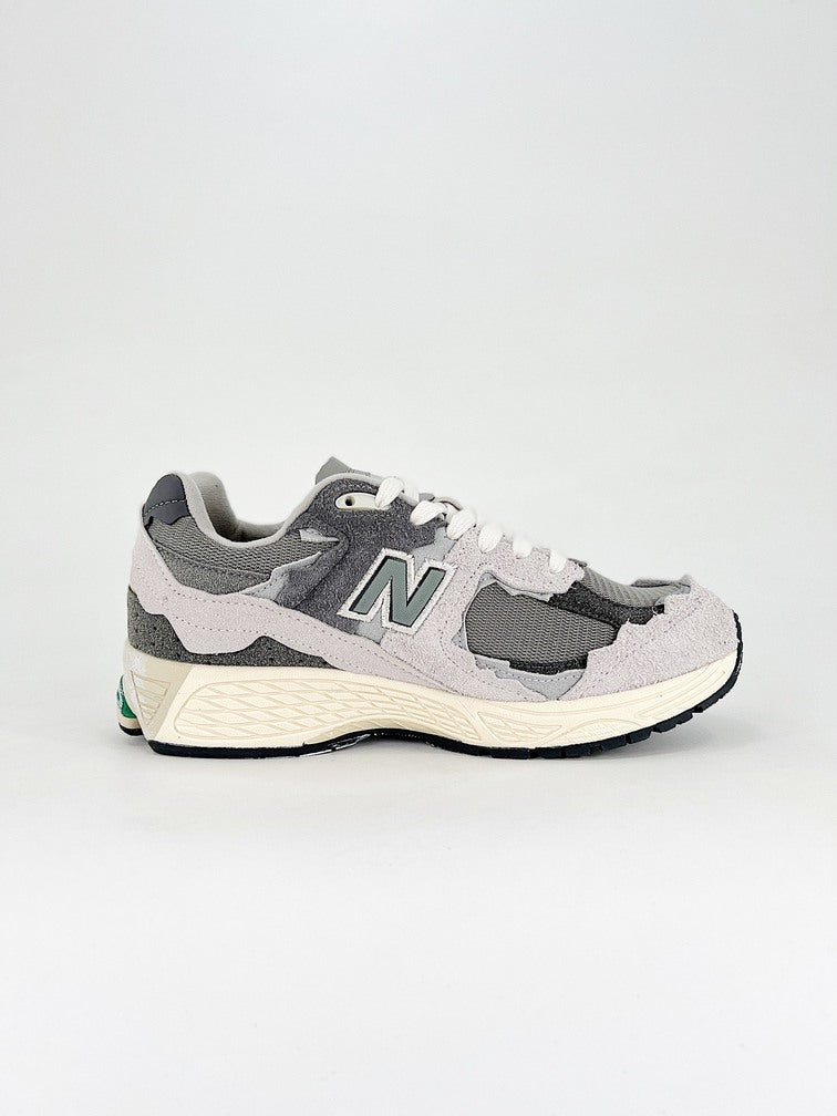 New Balance 2002R Protection Pack Rain Cloud