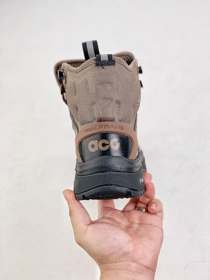 Nike ACG Air Zoom Gaiadome Brown