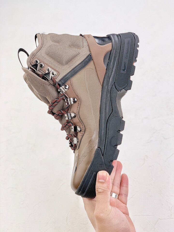 Nike ACG Air Zoom Gaiadome Brown