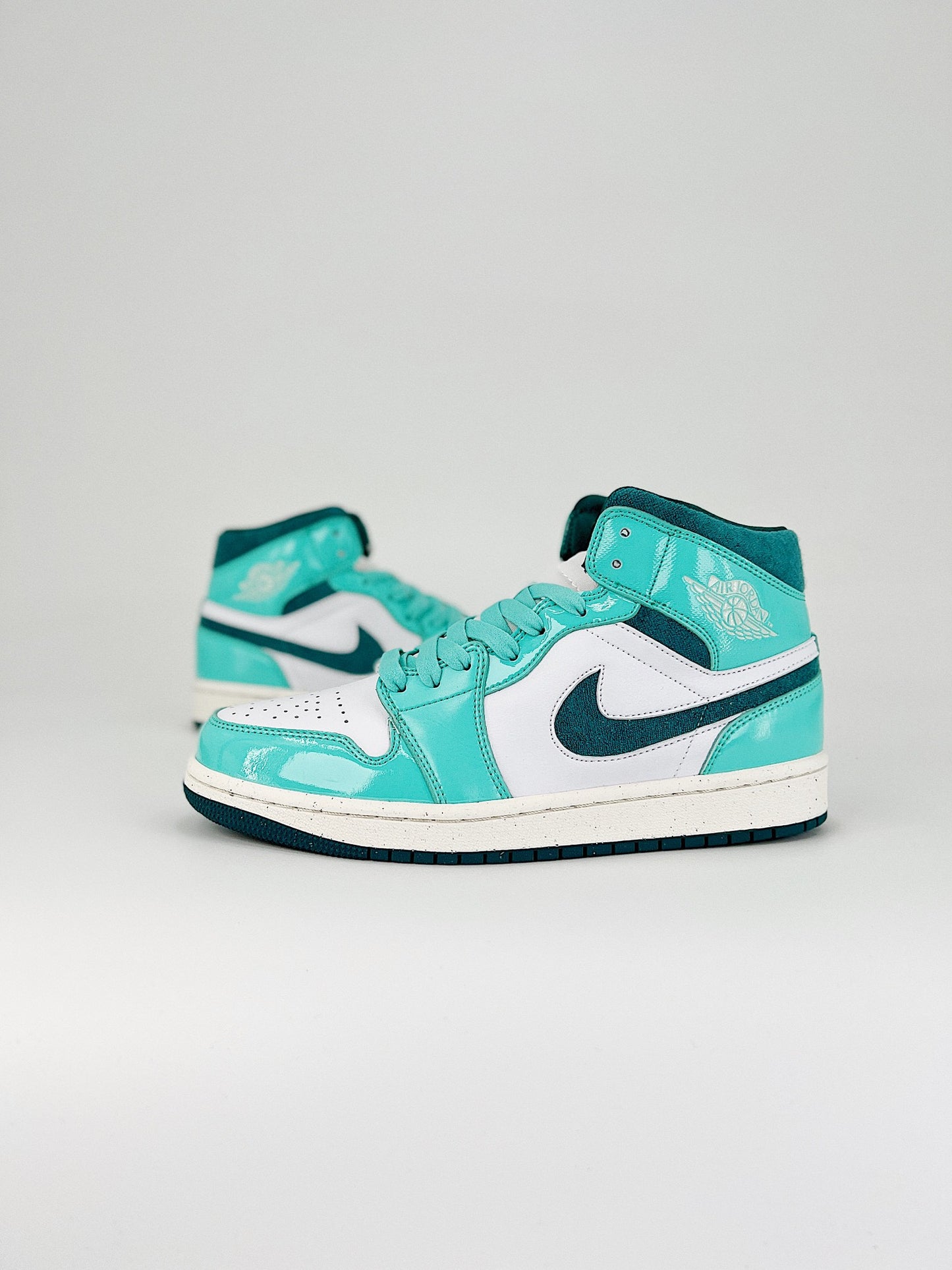 Nike Air Jordan 1 Mid SE Sky J Teal