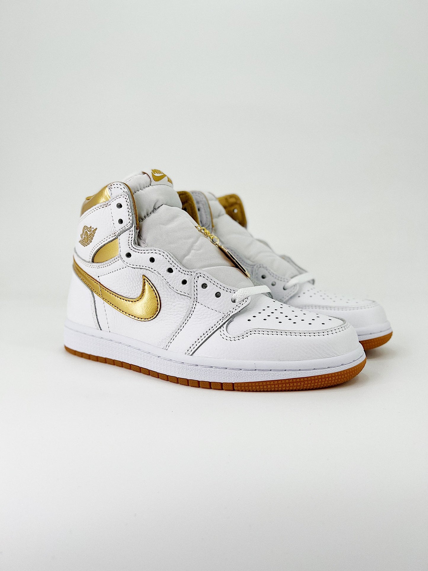 Nike Air Jordan 1 High OG Metallic Gold