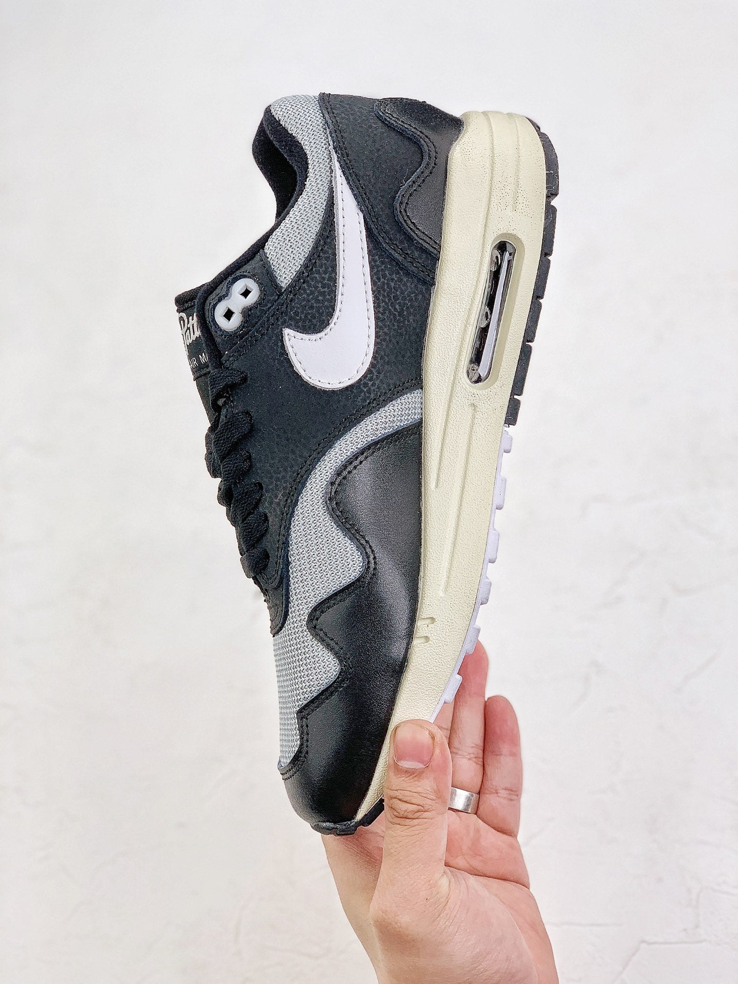 Nike Air Max 1 Patta Black White