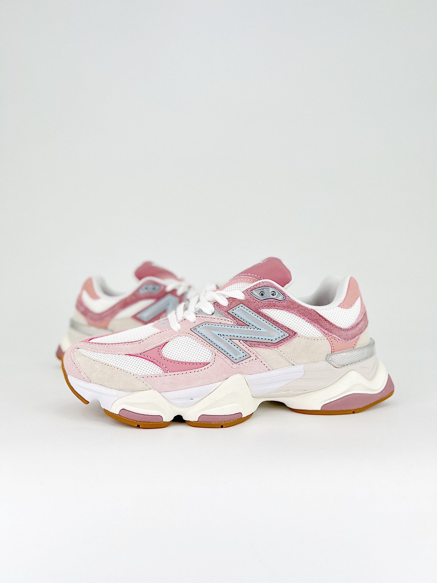 New Balance 9060 Rose Pink