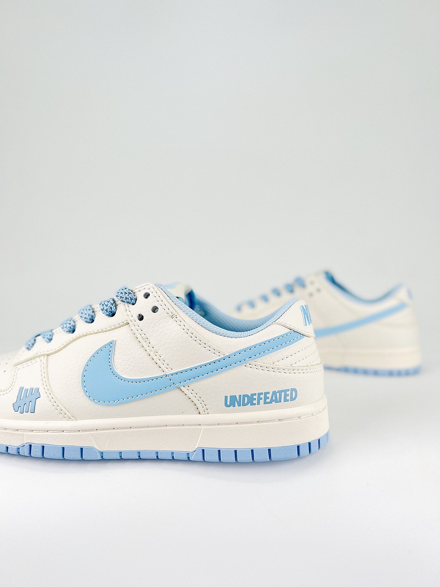 Nike SB Dunk Low UNDEFEATED Blue