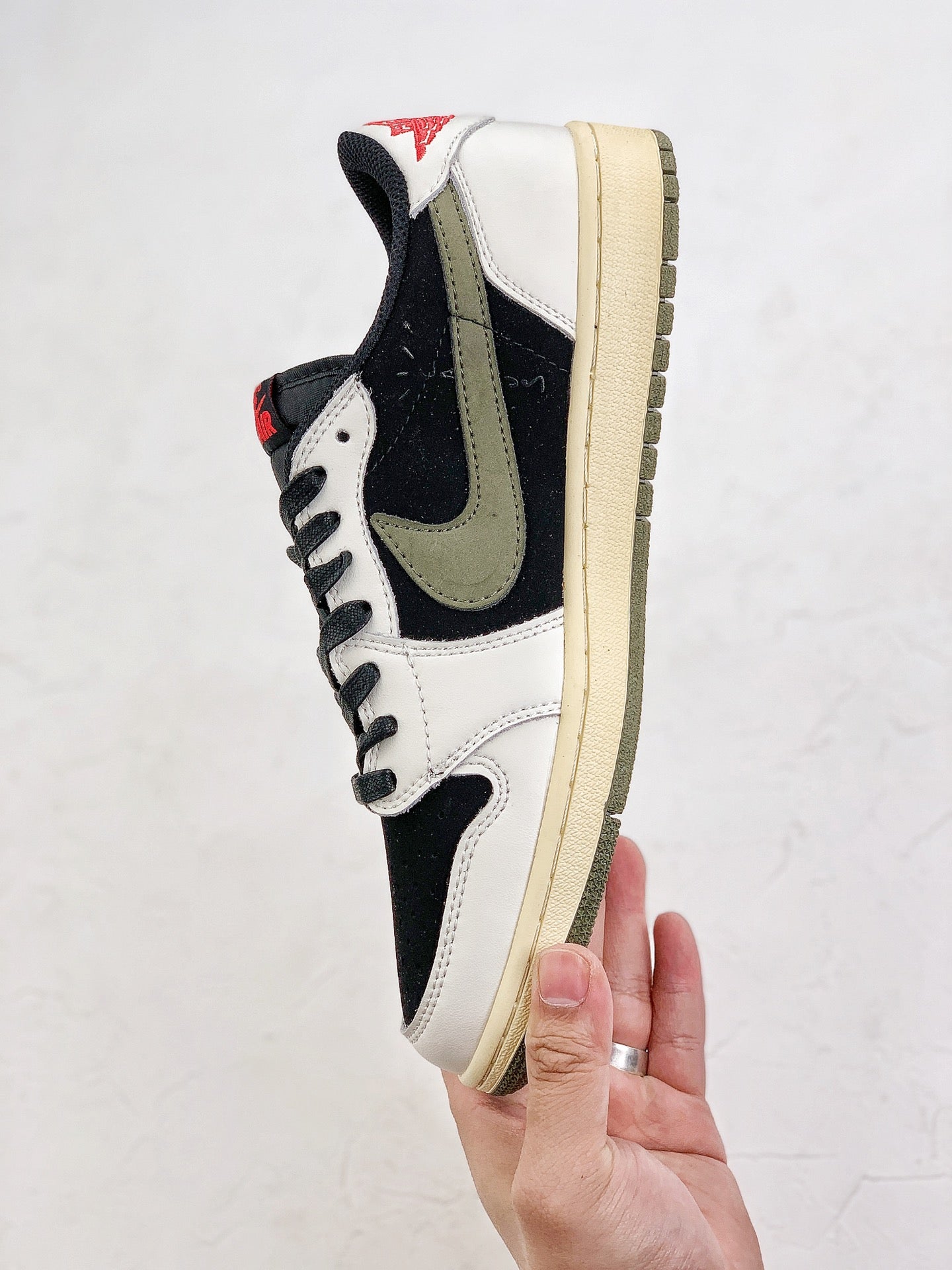 Nike Air Jordan 1 Low  OG SP Travis Scott Olive