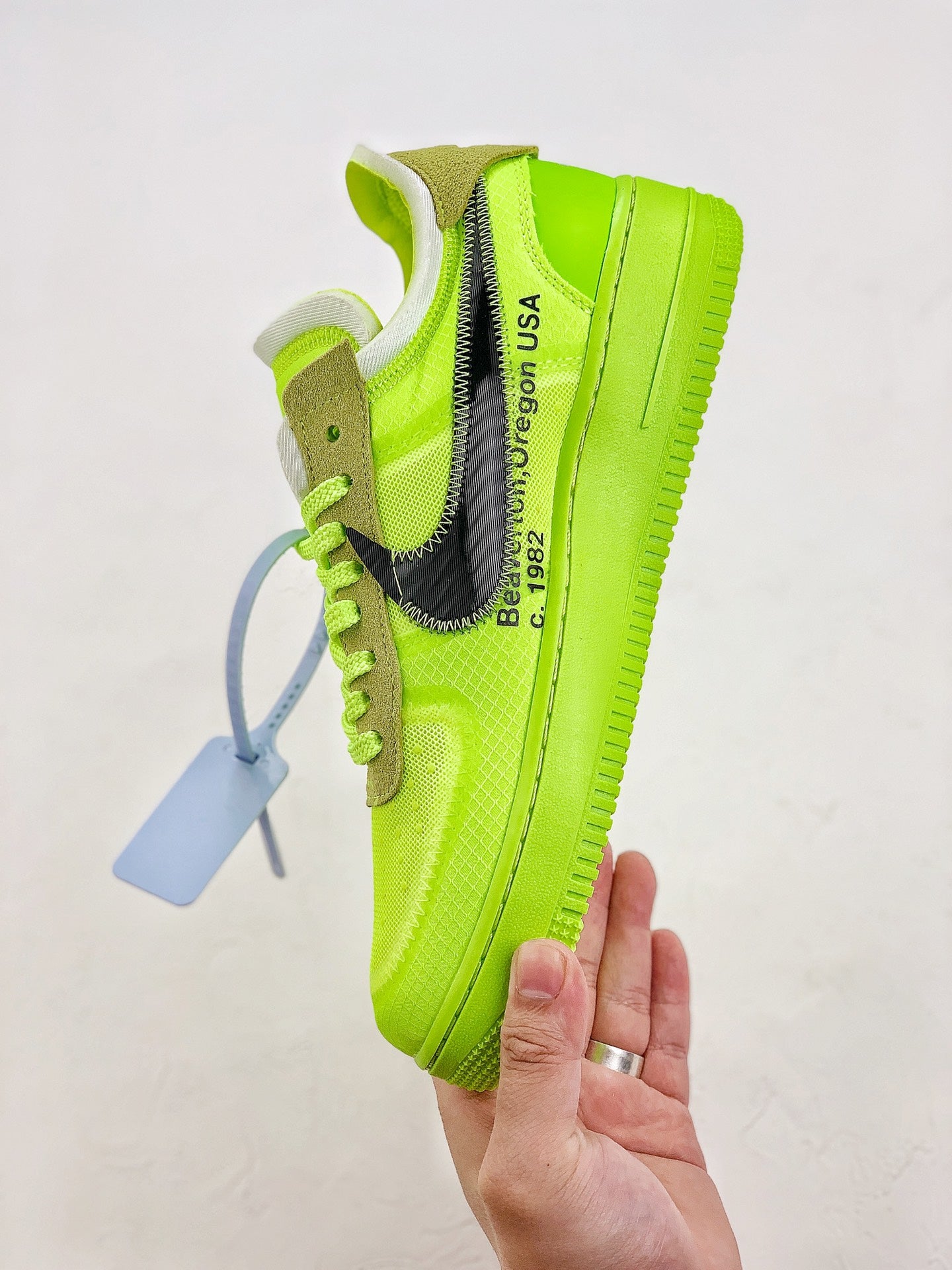 Nike Air Force 1 Low Off-White Volt