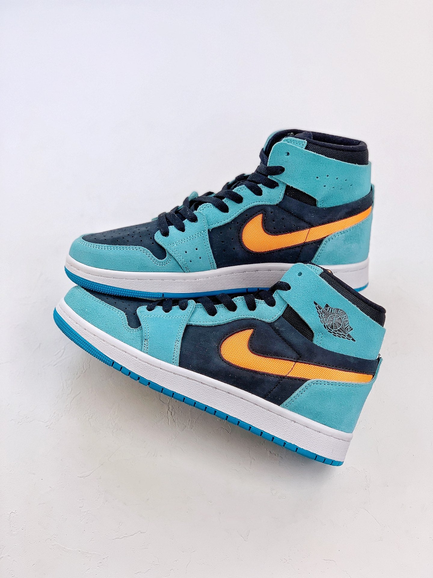 Nike Air Jordan 1 Zoom Air CMFT 2 Bleached Aqua