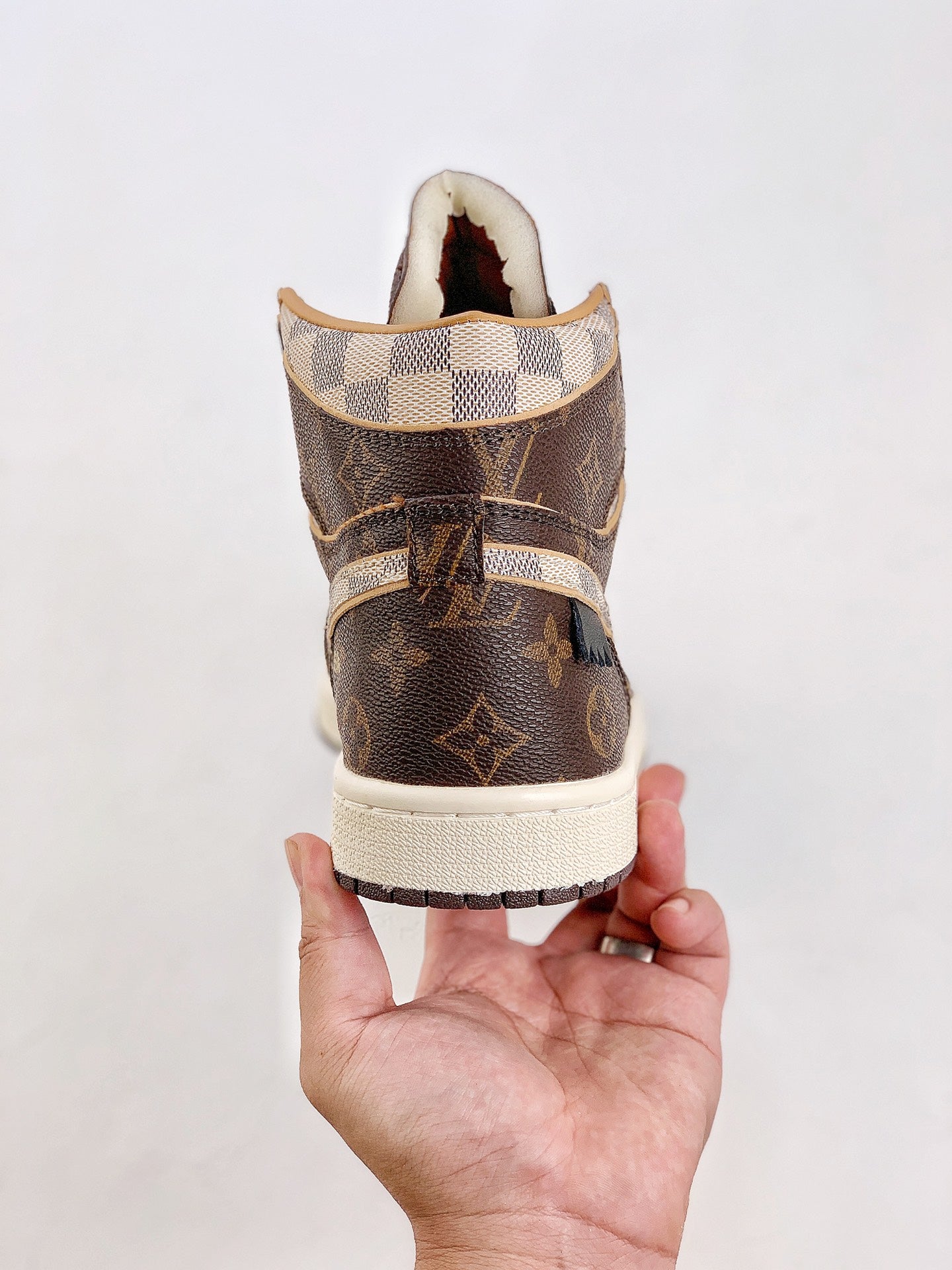 Nike Air Jordan 1 x LV Brown