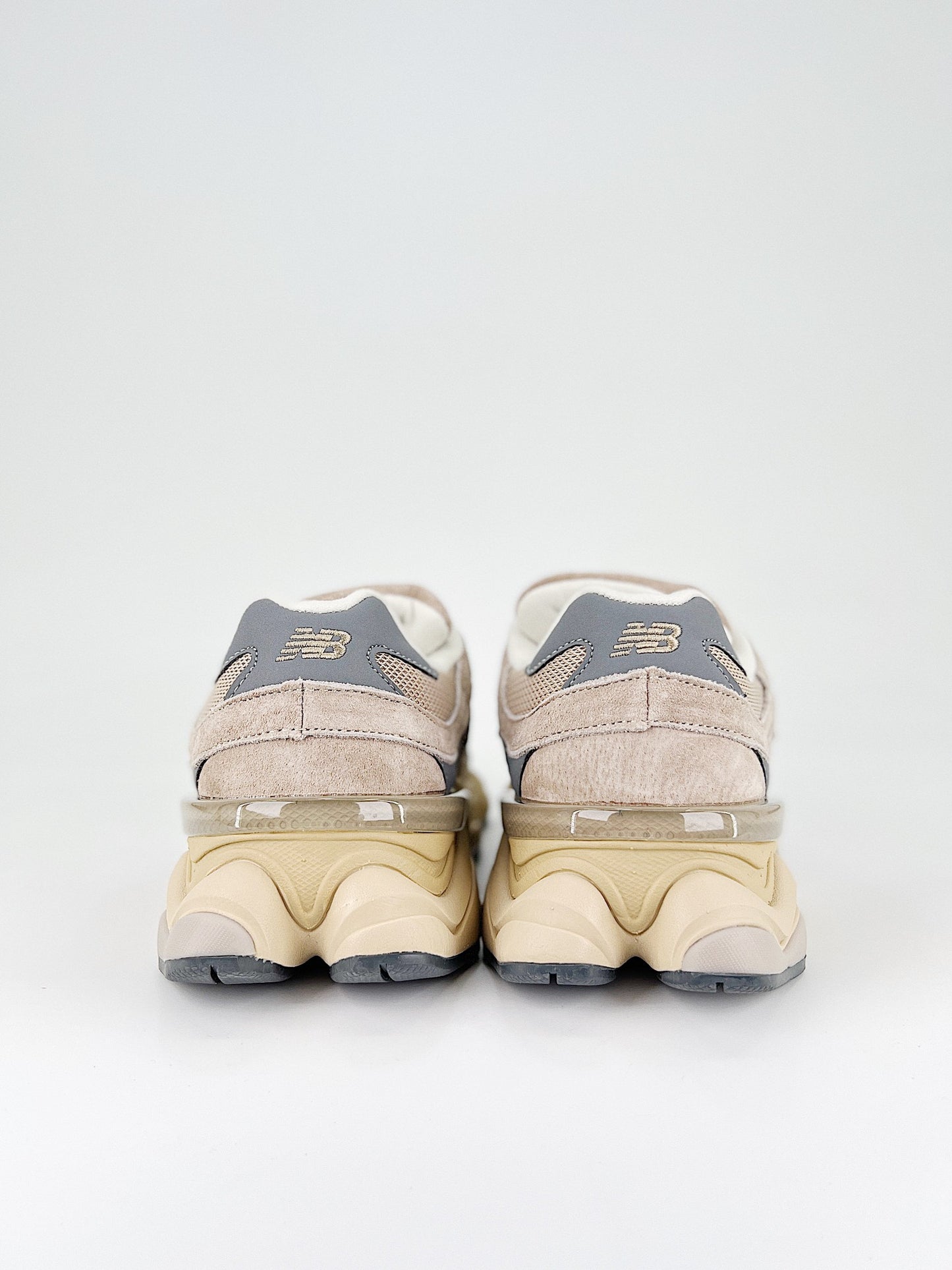 New Balance 9060 Driftwood