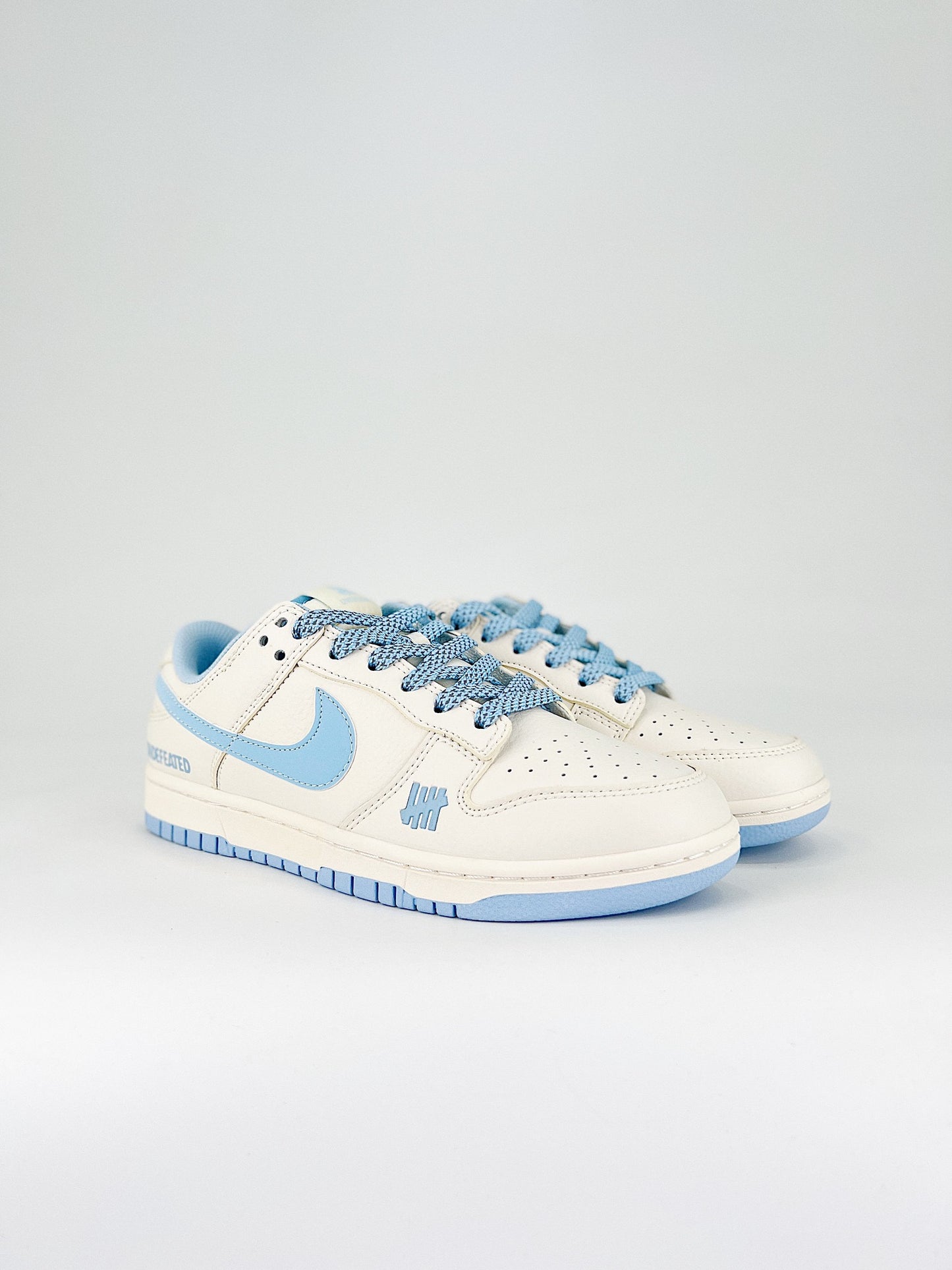 Nike SB Dunk Low UNDEFEATED Blue