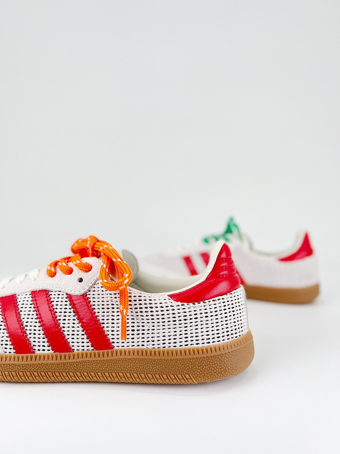 ﻿Adidas Originals Samba Red