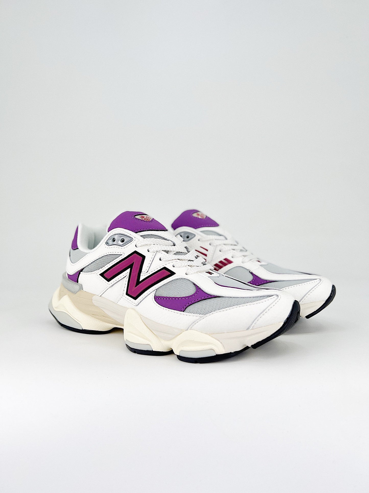 New Balance 9060 Magenta