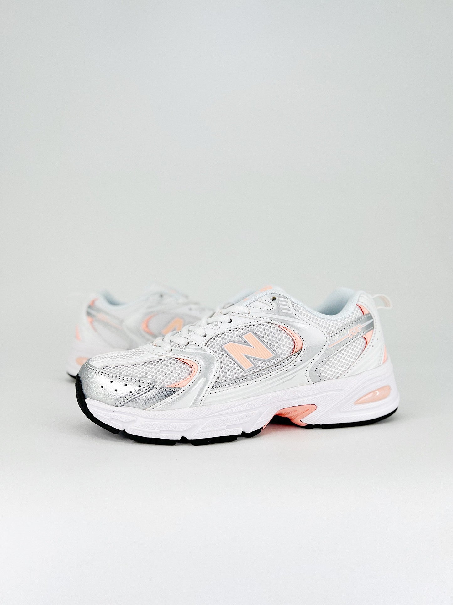 New Balance 530 White Pink