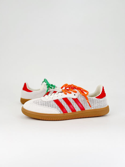 ﻿Adidas Originals Samba Red