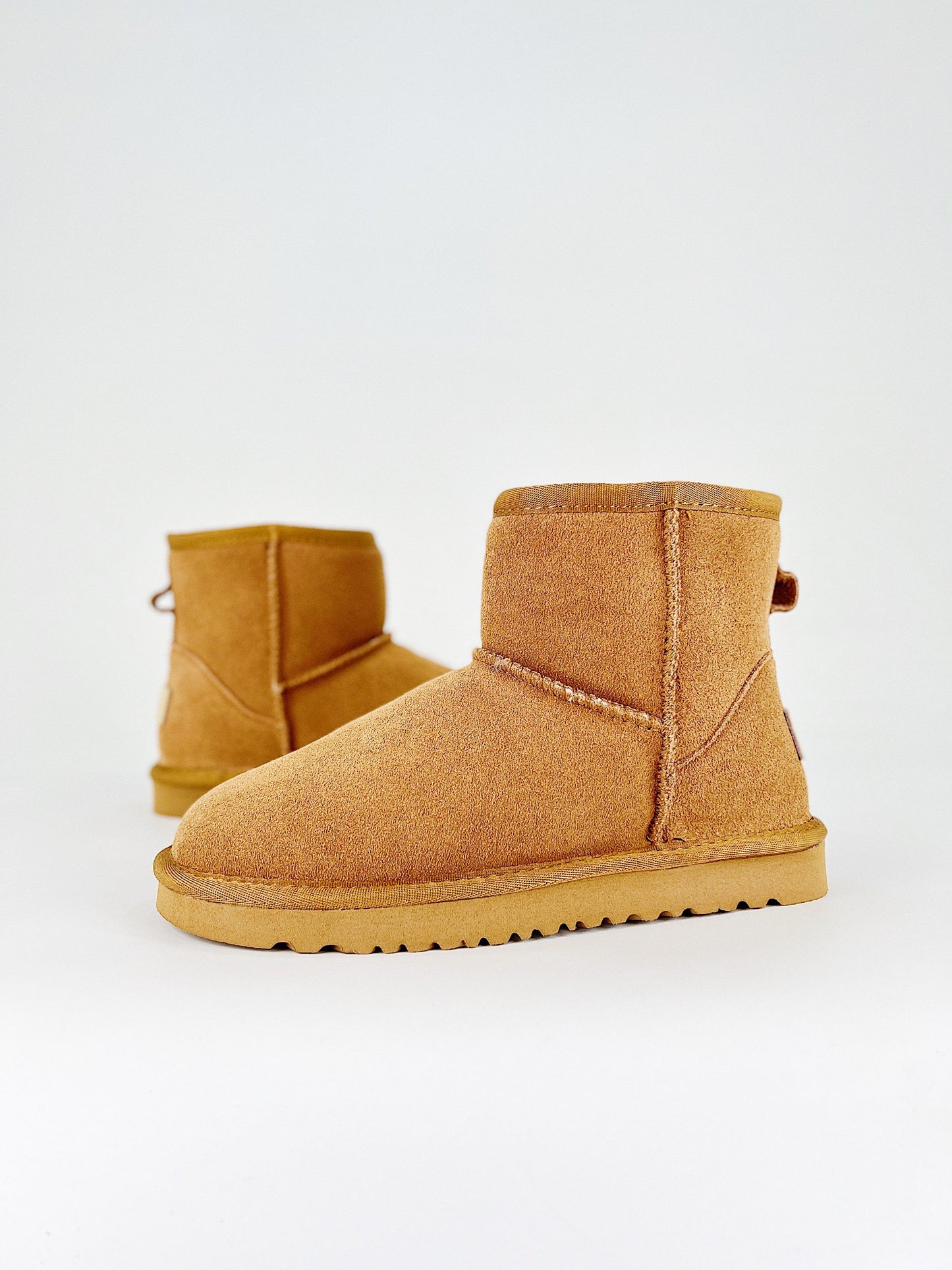 UGG Classic Mini II