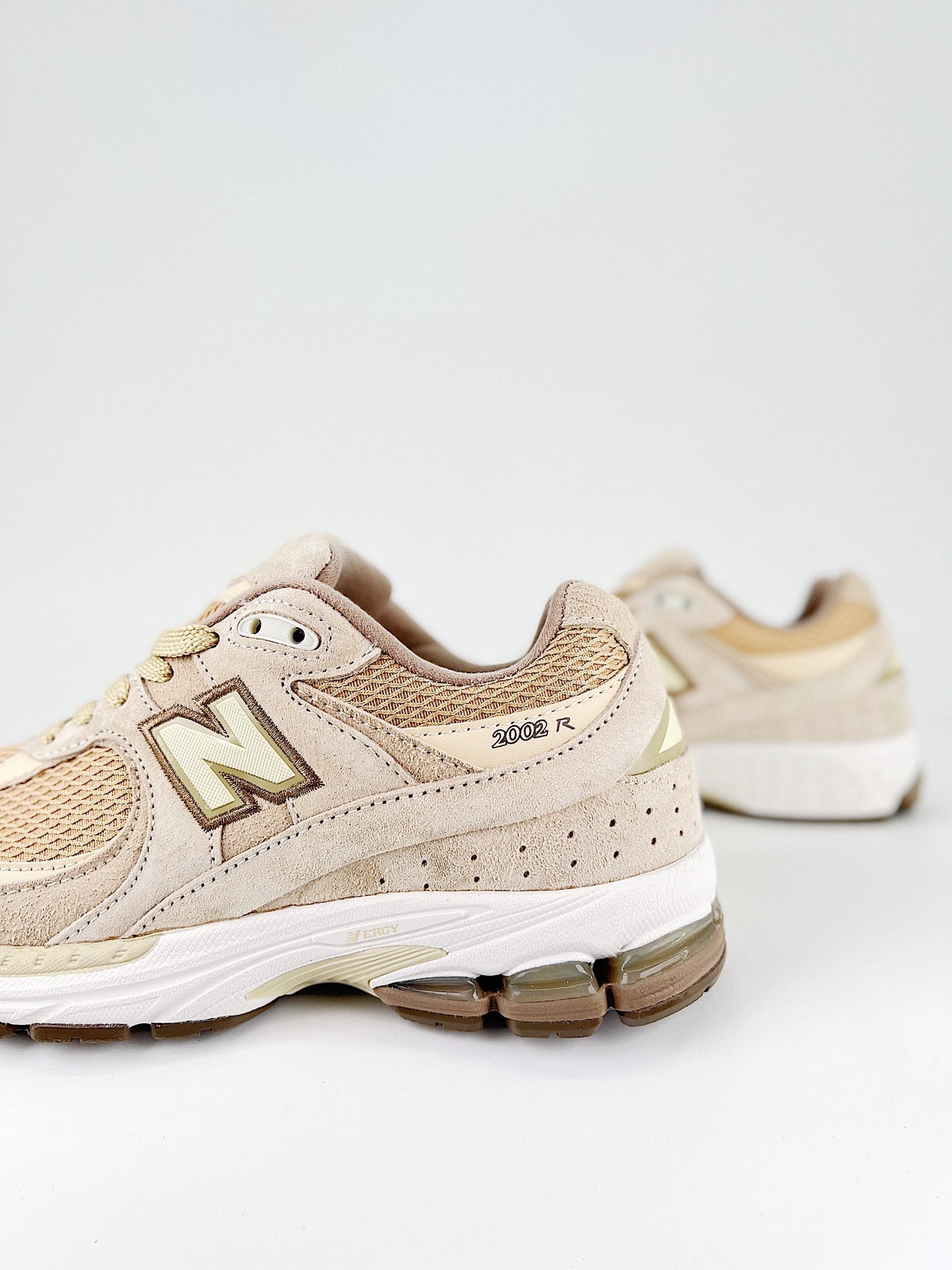 New Balance 2002R Protection Pack Sandstone