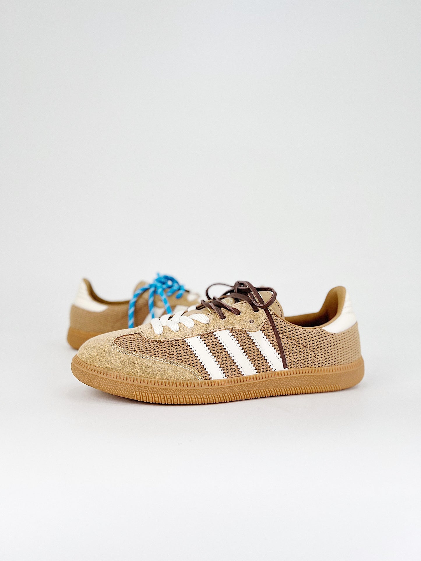 ﻿Adidas Originals Samba Beige