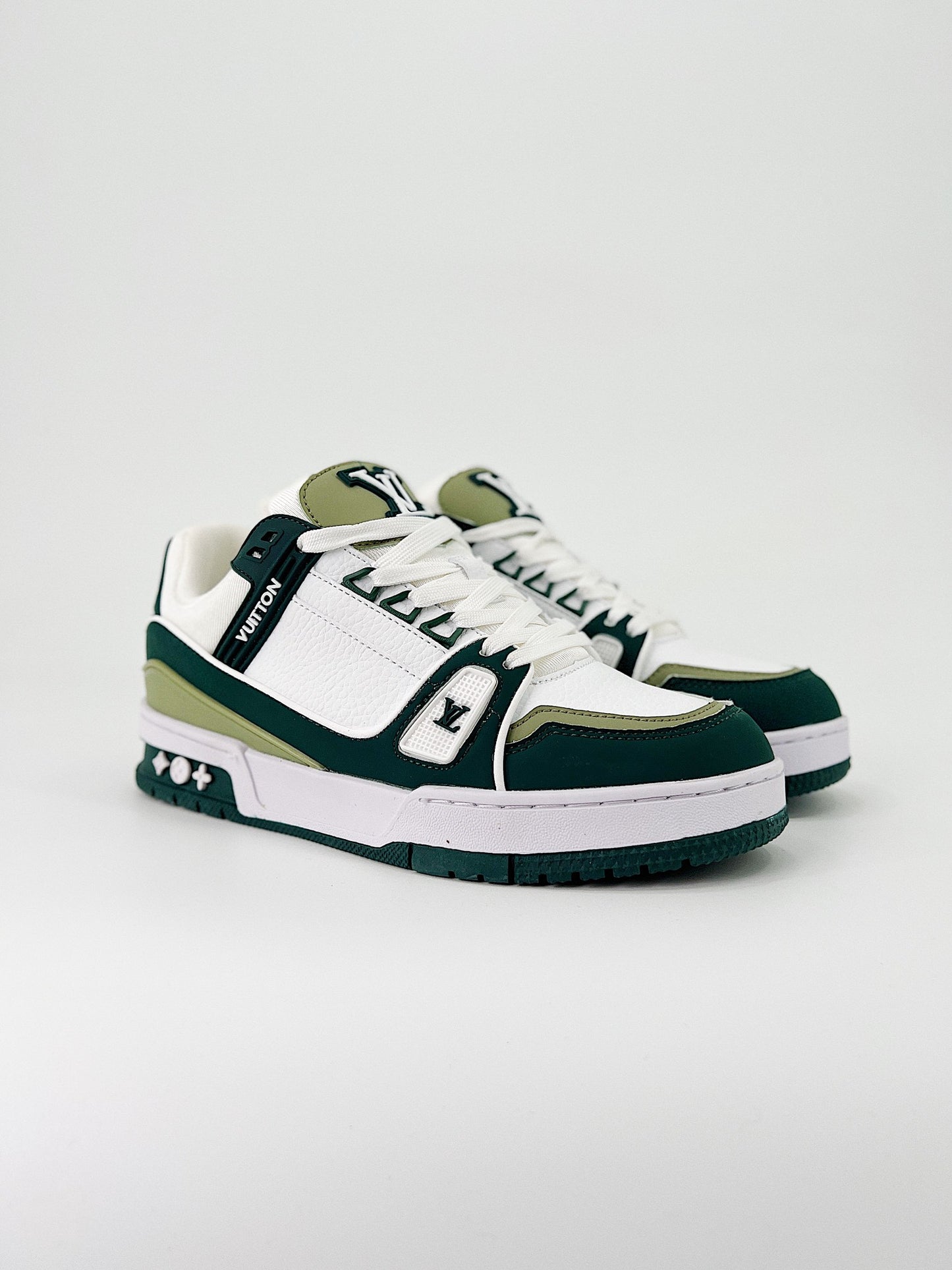 ﻿LOUIS VUITTON Trainer Dark Green