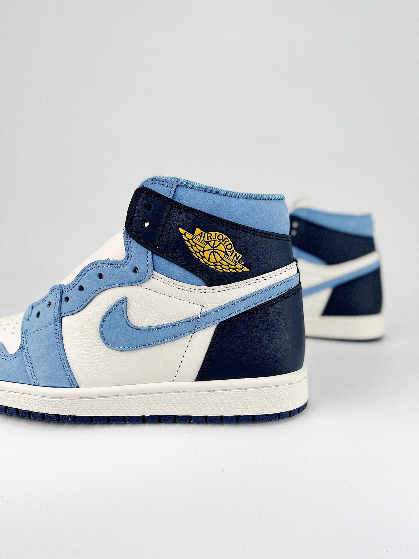 Nike Air Jordan 1 High OG WMNS First in Flight