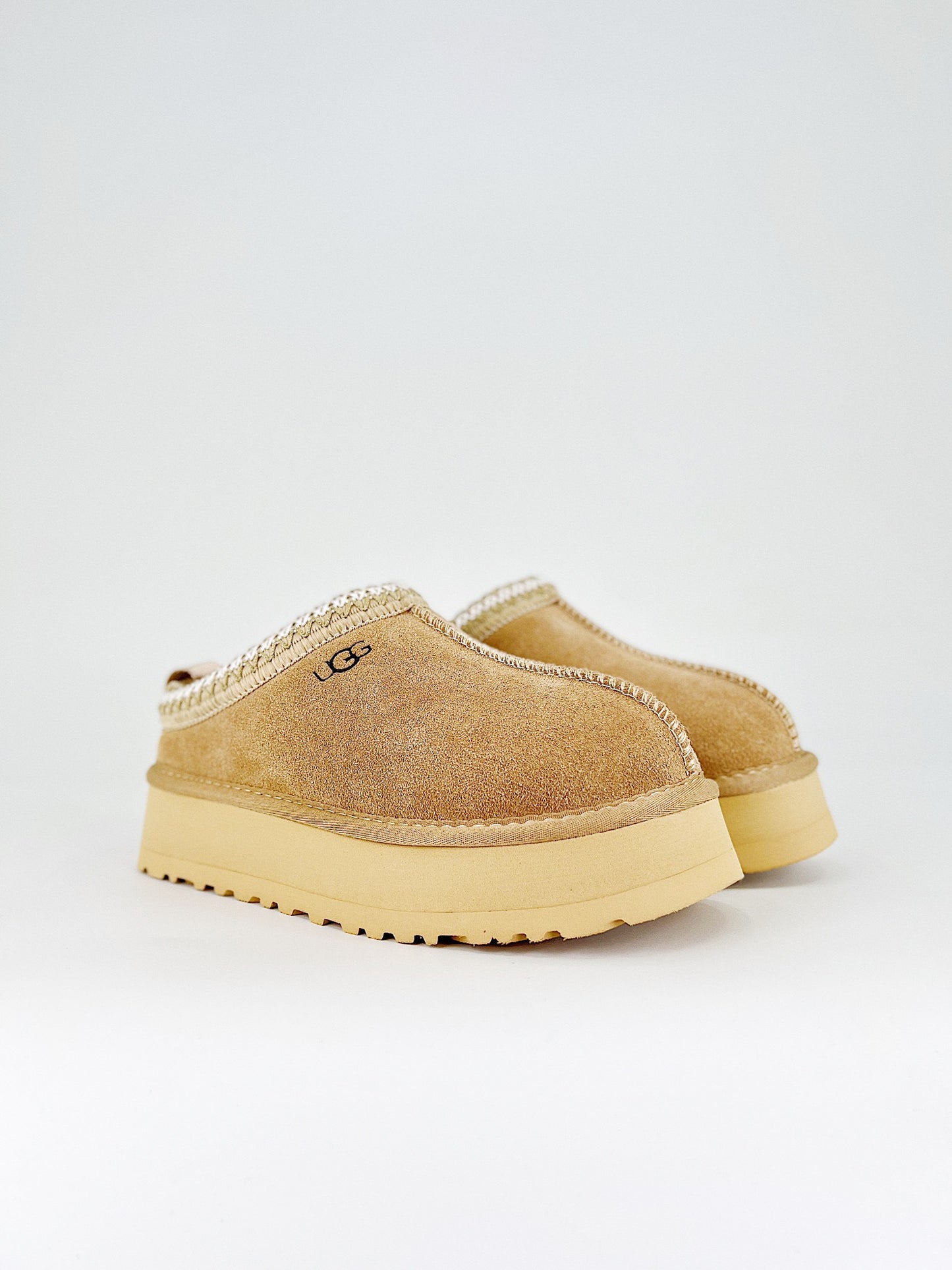 UGG Tazz Slipper Beige White