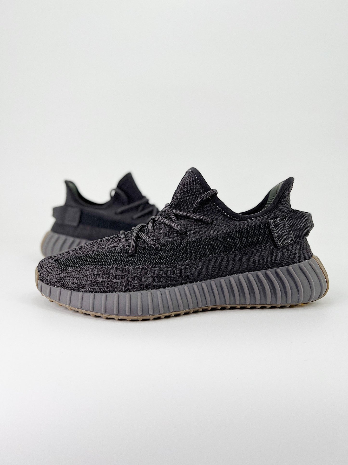 Adidas Yeezy Boost 350 V2 Cinder