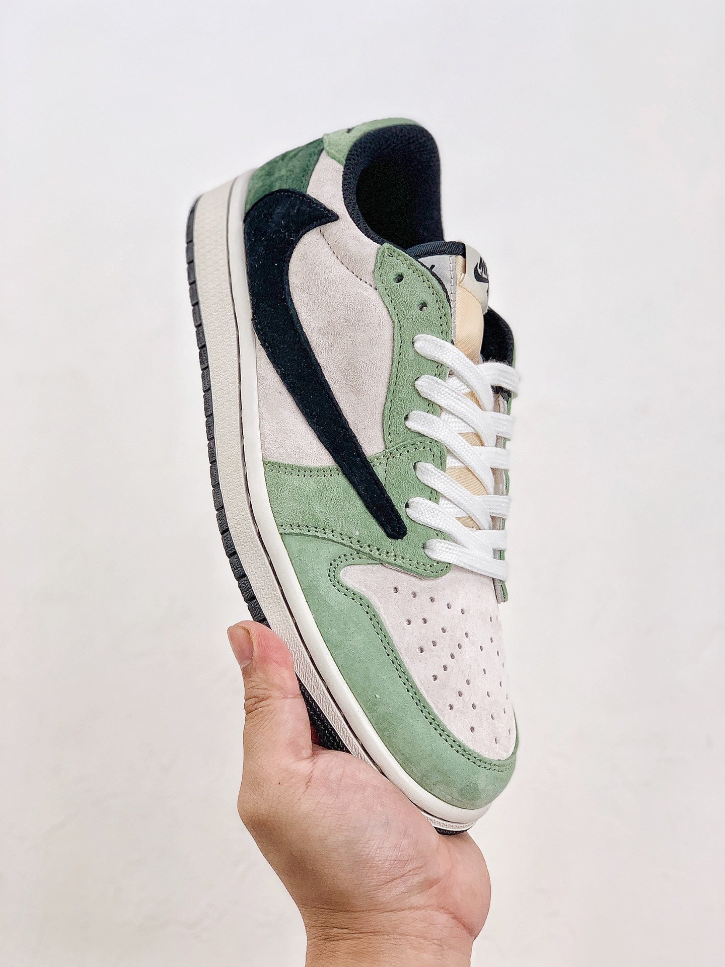 Nike Air Jordan 1 Retro Low Travis Scott Green